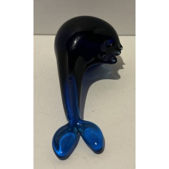 Perfect Dark Blue Blown Glass Fish Figure Paperweight Sculpture, 5‎ 1/4" Tall - Picture 6 of 6